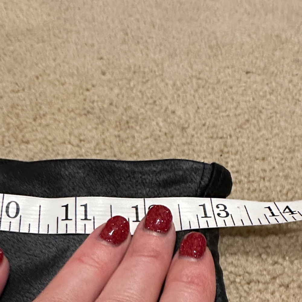 SPANX Black Leggings with Red Tag - Picture 6 of 8